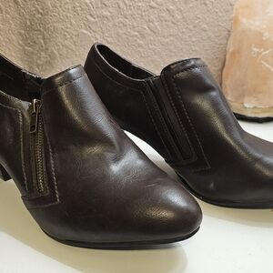 Spring Step Dark Brown Ankle Booties 9 W
